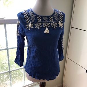 Tassel Embroidered 3/4 Sleeve Top